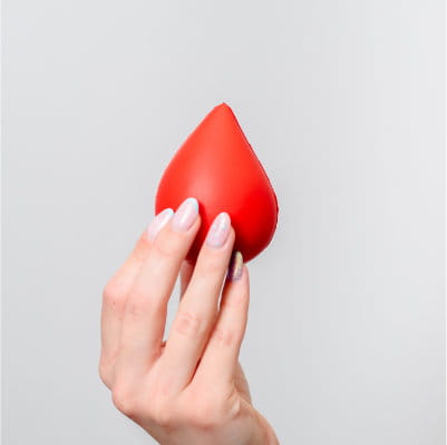 CRP (ilościowo) - badanie wykonuje się w celu wczesnego wykrycia stanu zapalnego w organizmie. jest najczęściej oznaczanym markerem ostrej fazy. Jest to bardzo czuły wskaźnik rozwijającego się stanu zapalnego, głównie przy infekcjach bakteryjnych