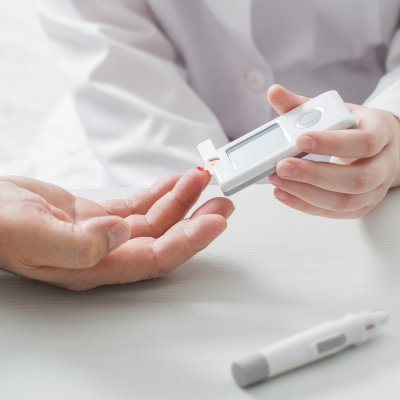 Pakiet Insulinooporność pozwala ocenić wrażliwość tkanek na insulinę, która jest hormonem odpowiedzialnym za transport glukozy do komórek. Pakiet jest zalecany dla osób z otyłością, nadciśnieniem, zaburzeniami lipidowymi...